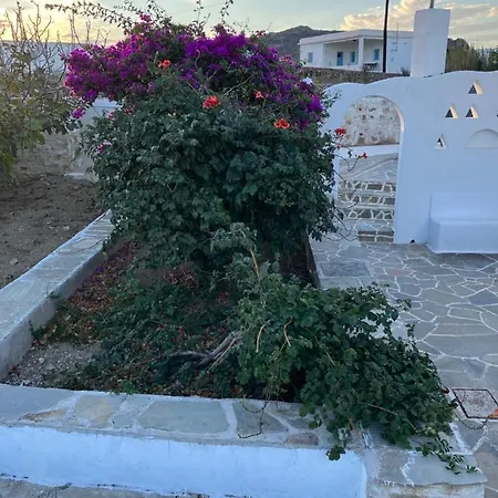 Lina's House בית נופש *