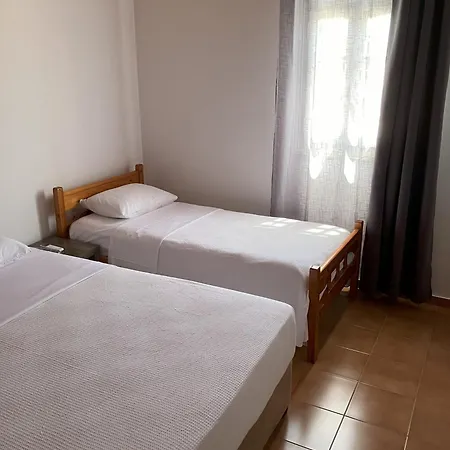 Lina's House קאלו ליבאדי